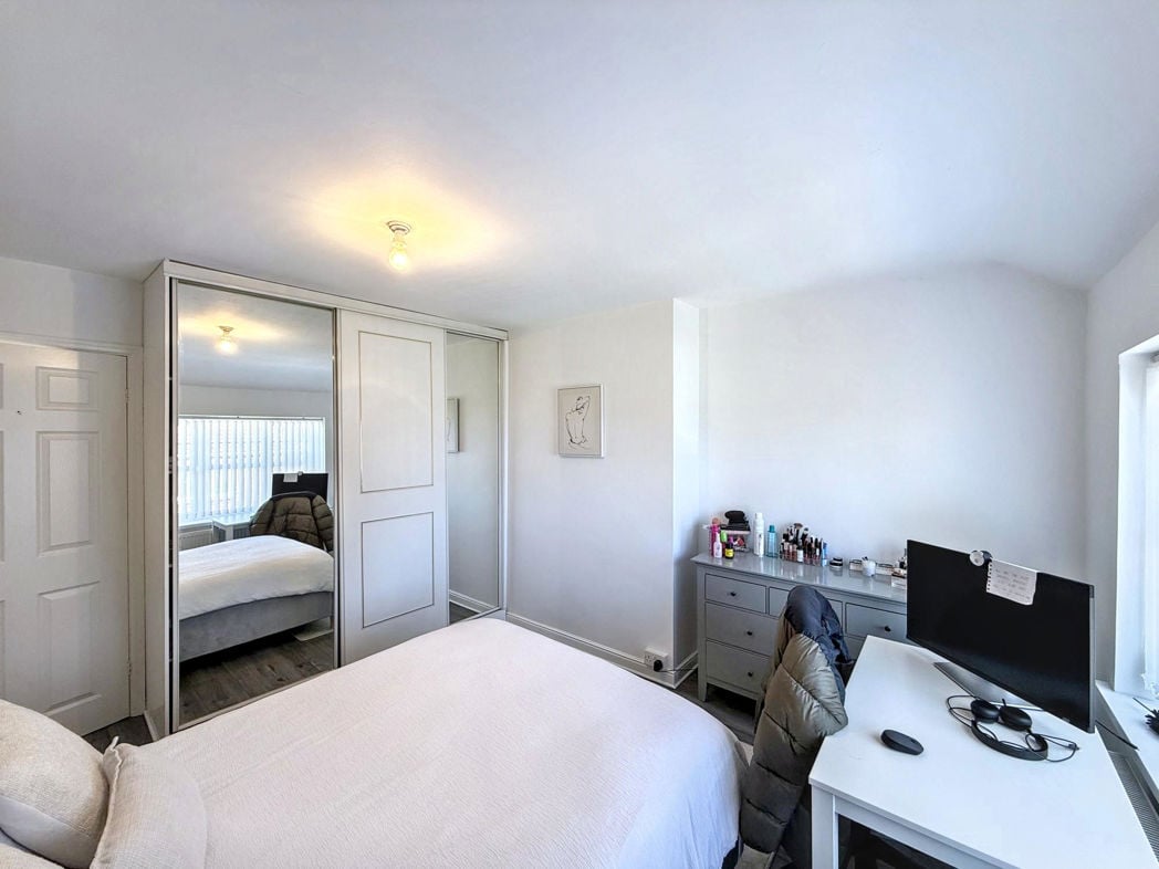 Property image 12 of 20
