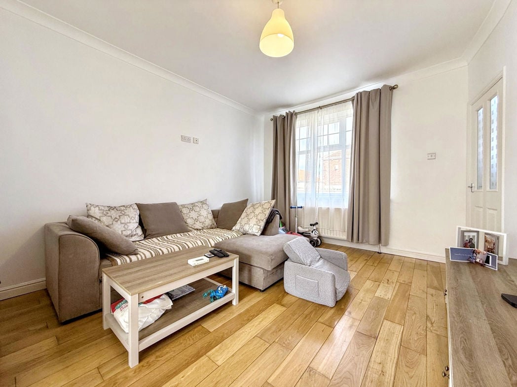 Property image 2 of 20