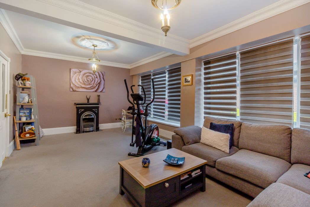 Property image 2 of 10