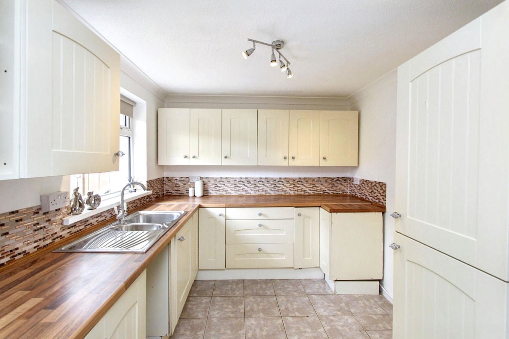 Property image 2 of 15