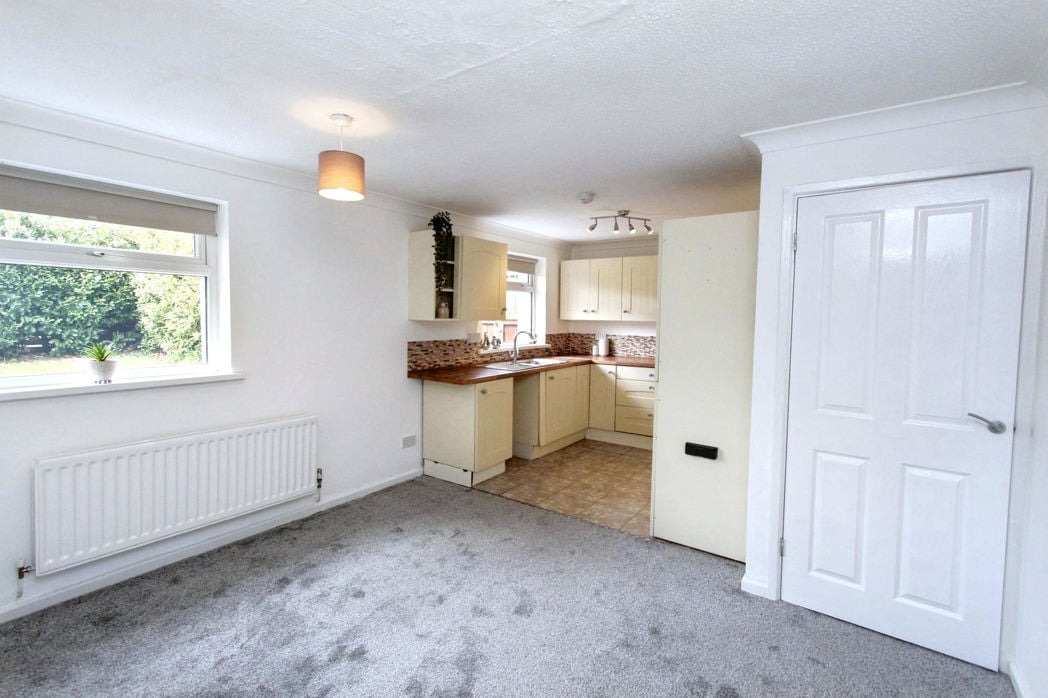 Property image 3 of 15
