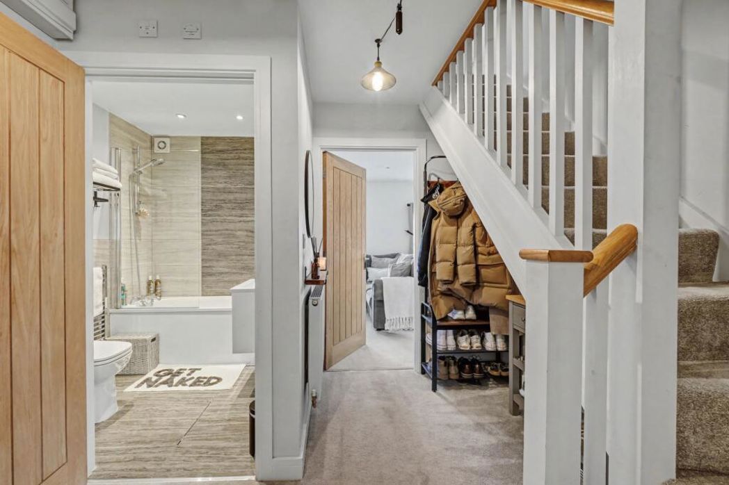 Flat 2, Rochester, Kent, ME1 2ST