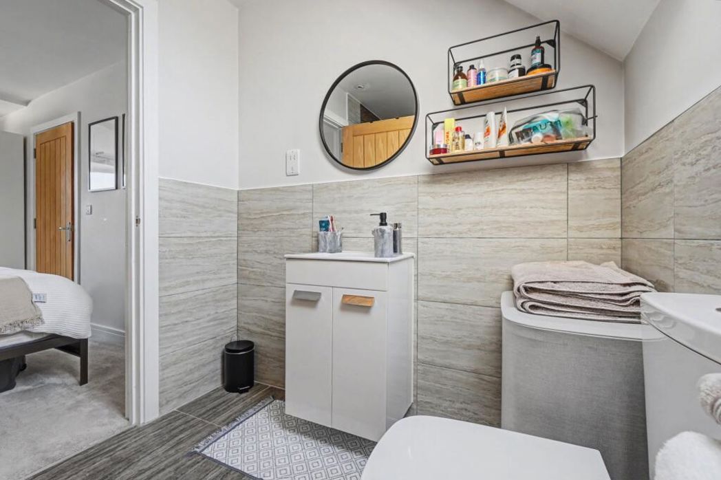 Flat 2, Rochester, Kent, ME1 2ST