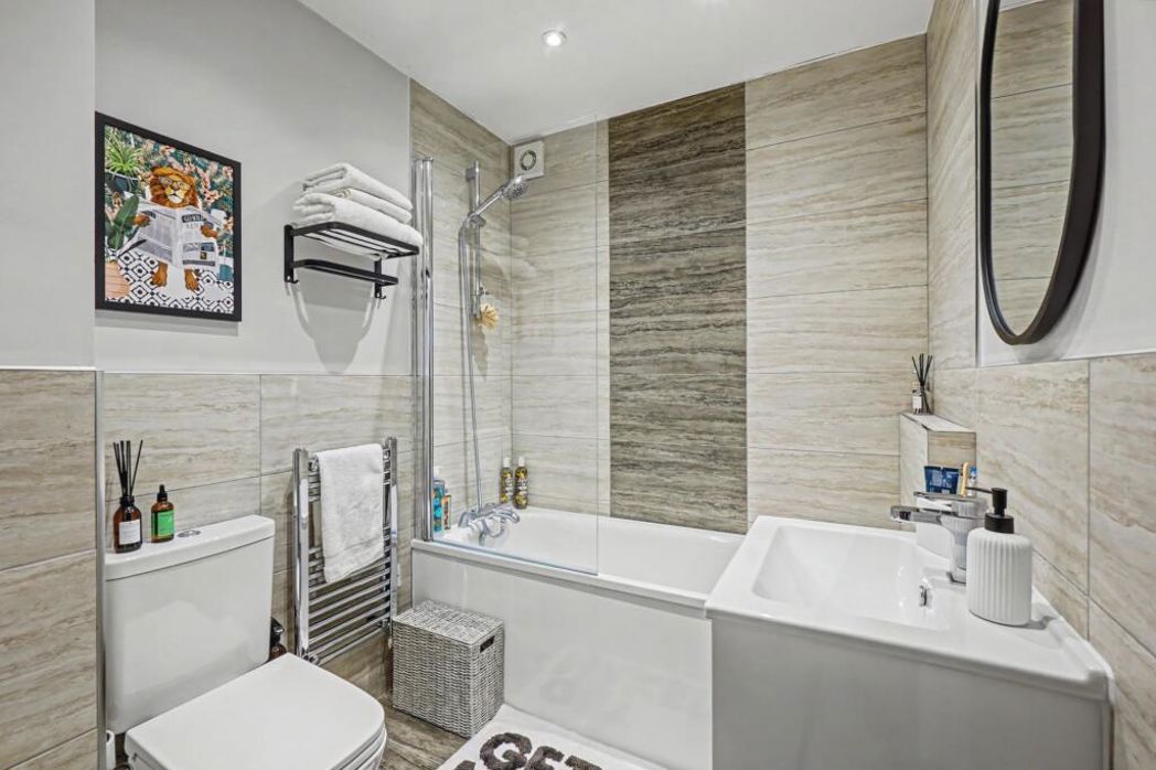 Flat 2, Rochester, Kent, ME1 2ST