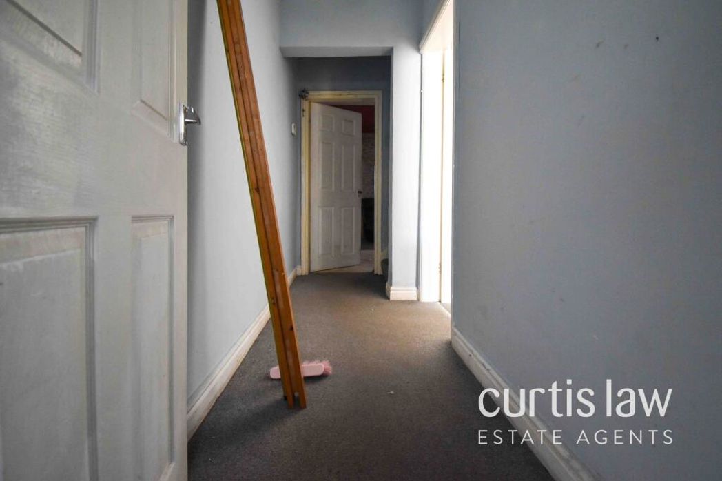 Property image 11 of 12