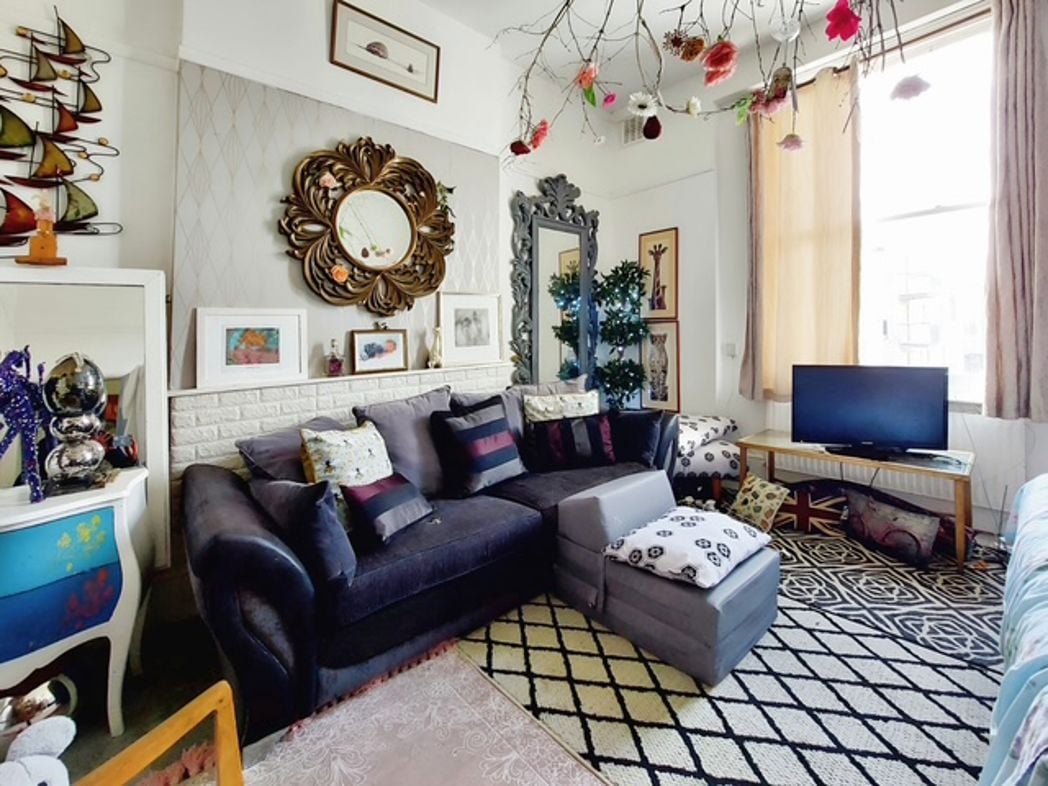 Property image 3 of 14