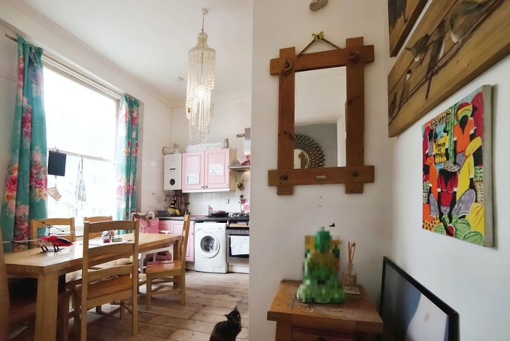 Property image 11 of 14