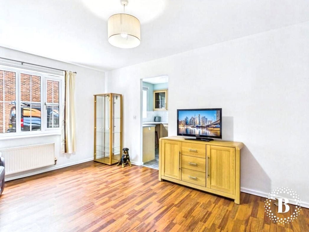 Property image 4 of 9