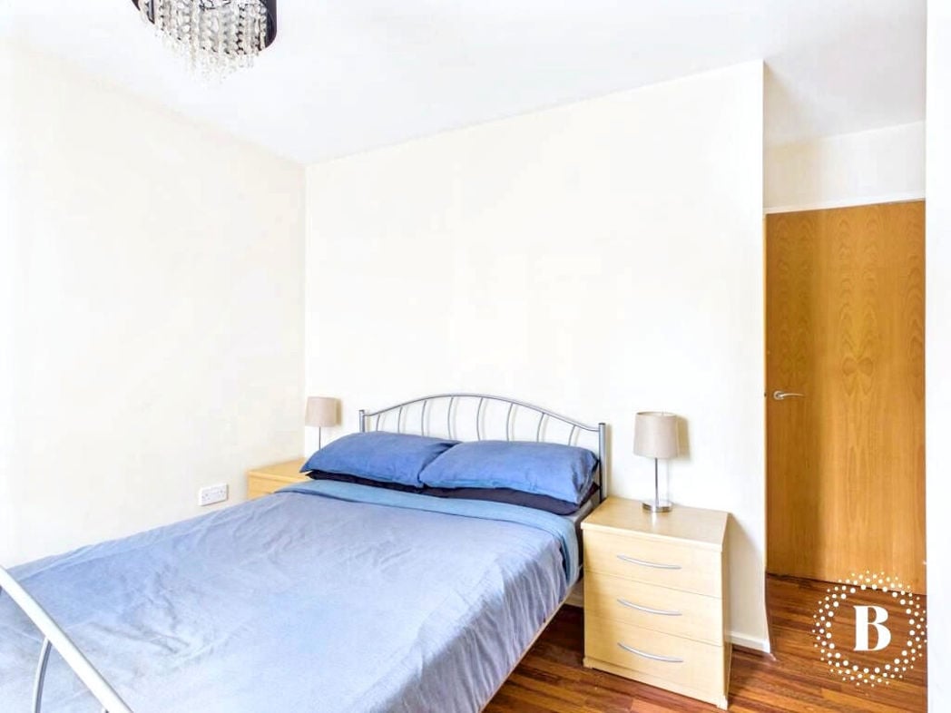 Property image 6 of 9