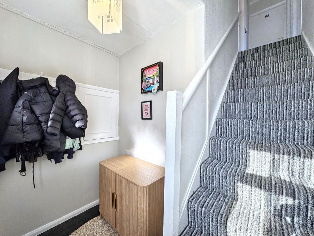 Property image 4 of 16