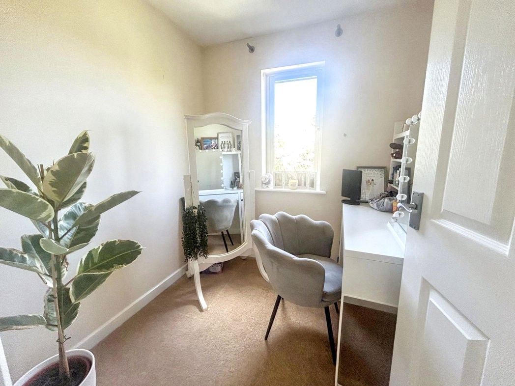 Property image 16 of 20