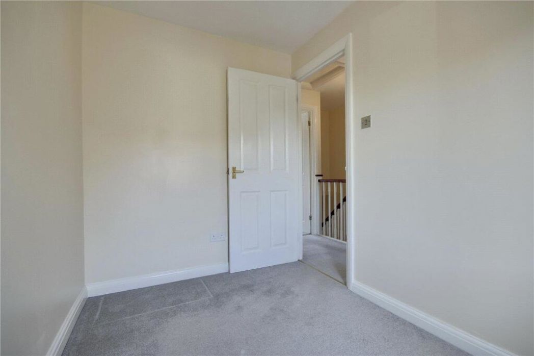 Property image 6 of 12