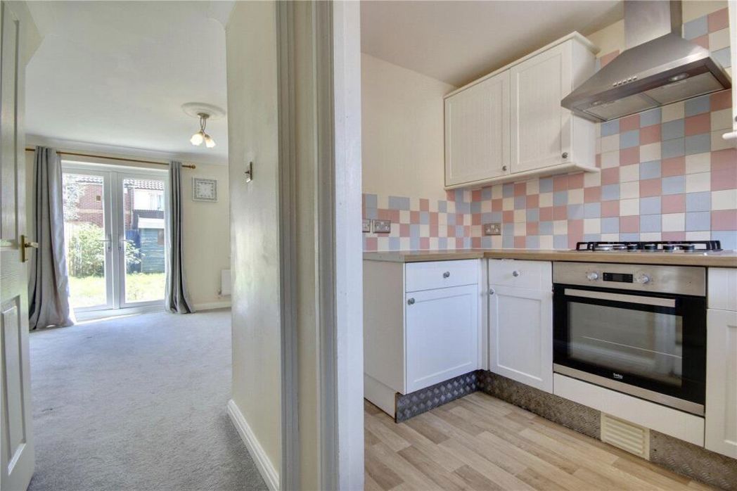 Property image 4 of 12