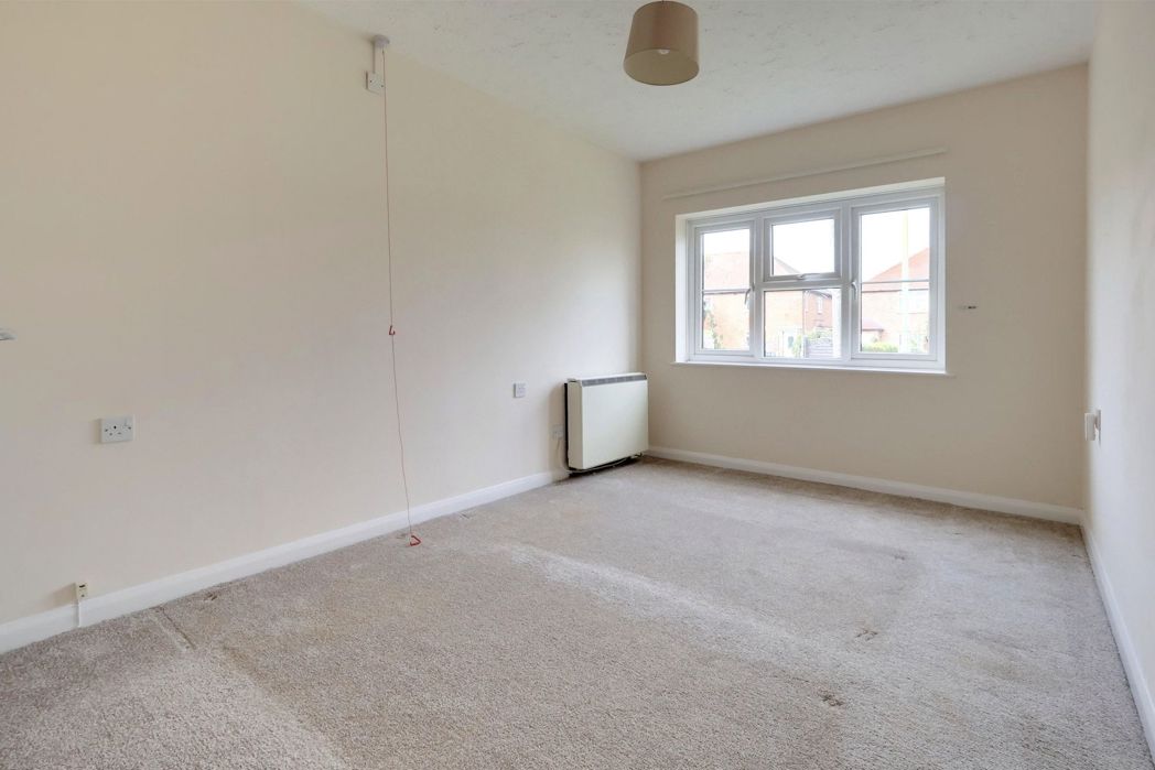Property image 32 of 36