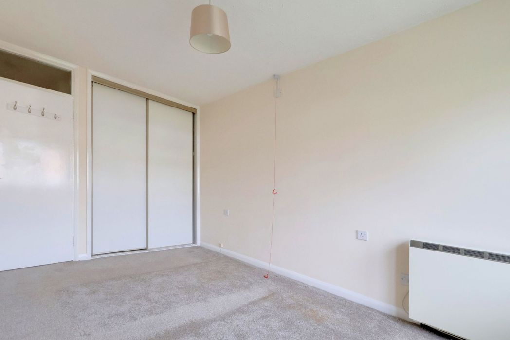 Property image 33 of 36