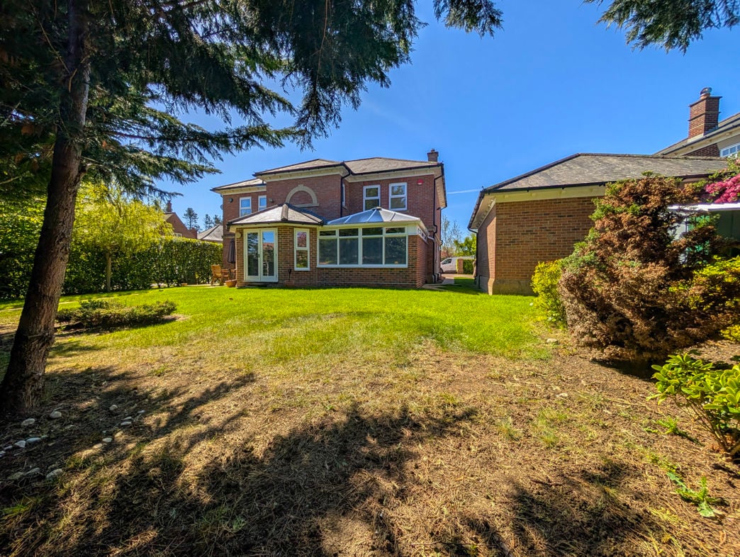 Property image 18 of 21