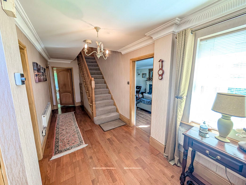 Property image 2 of 21
