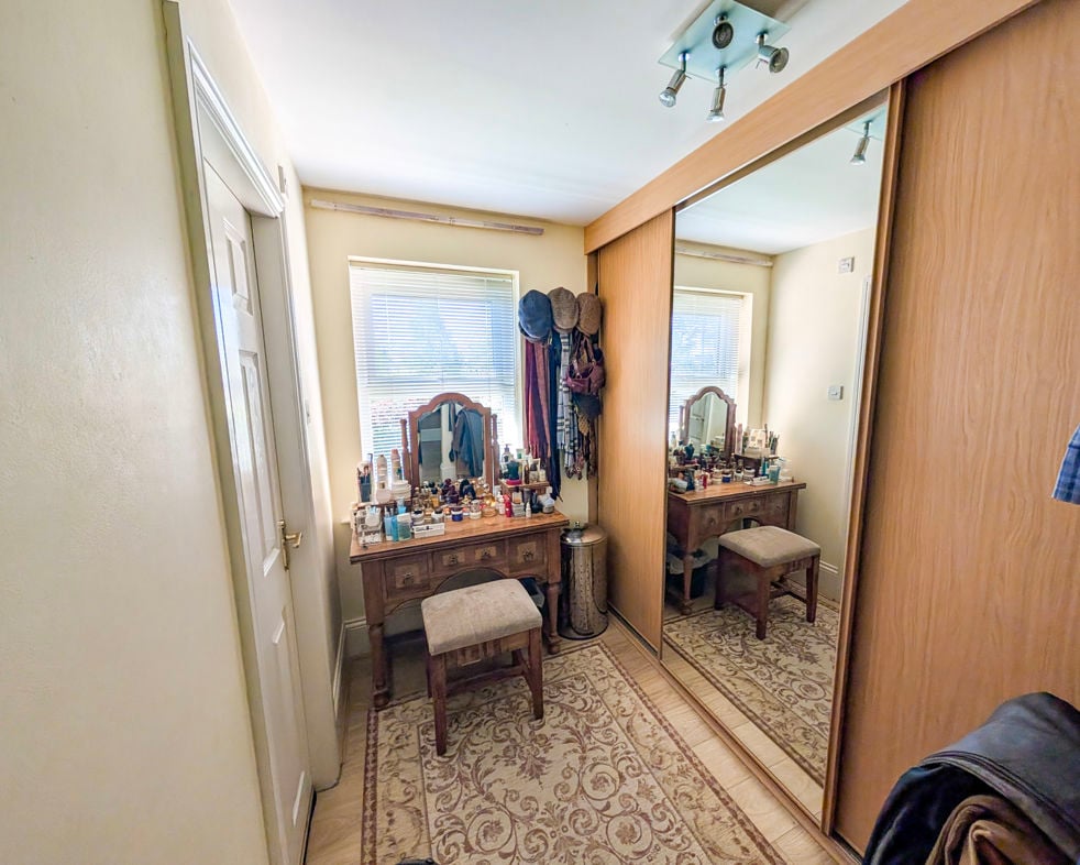 Property image 10 of 21