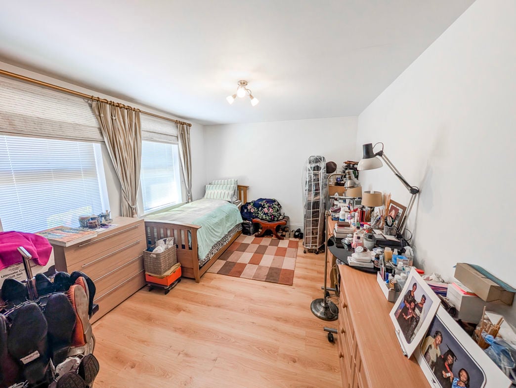 Property image 16 of 21