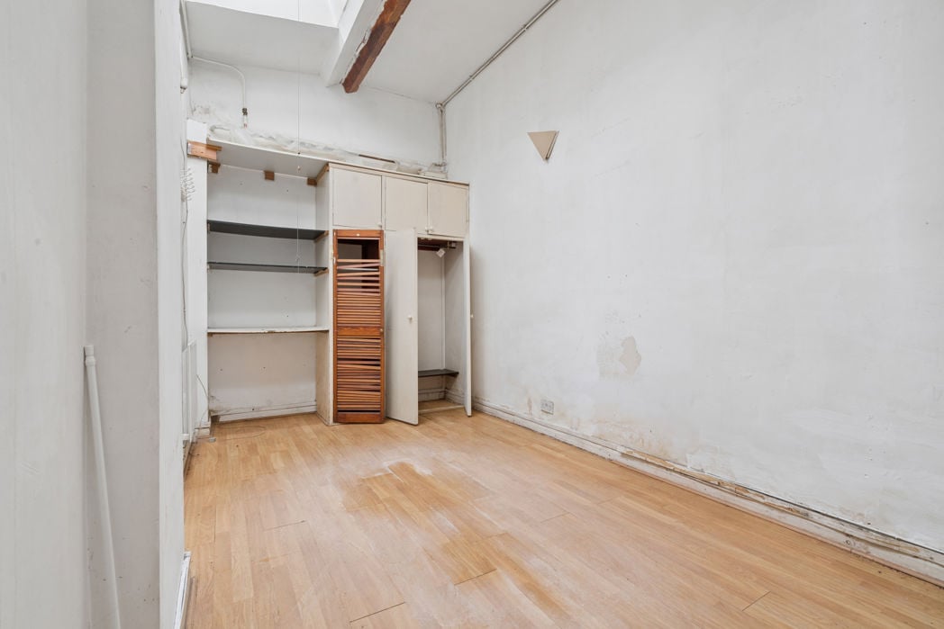 Property image 27 of 33