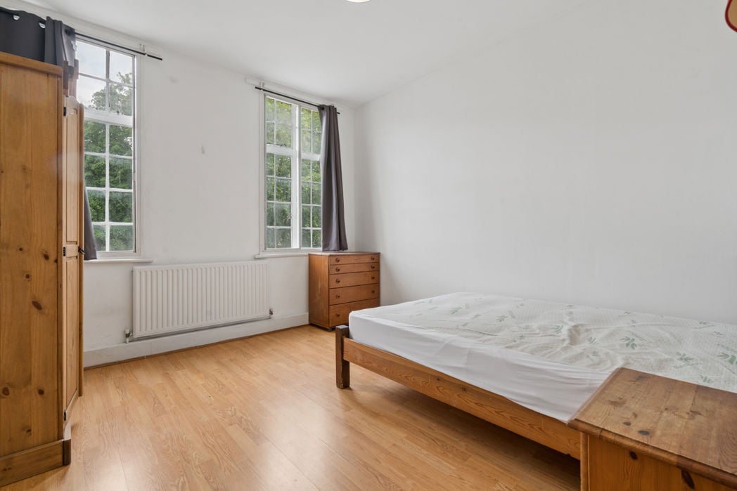 Property image 9 of 33