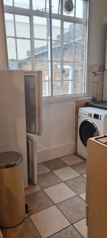Property image 4 of 33