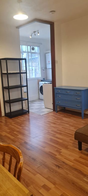 Property image 5 of 33