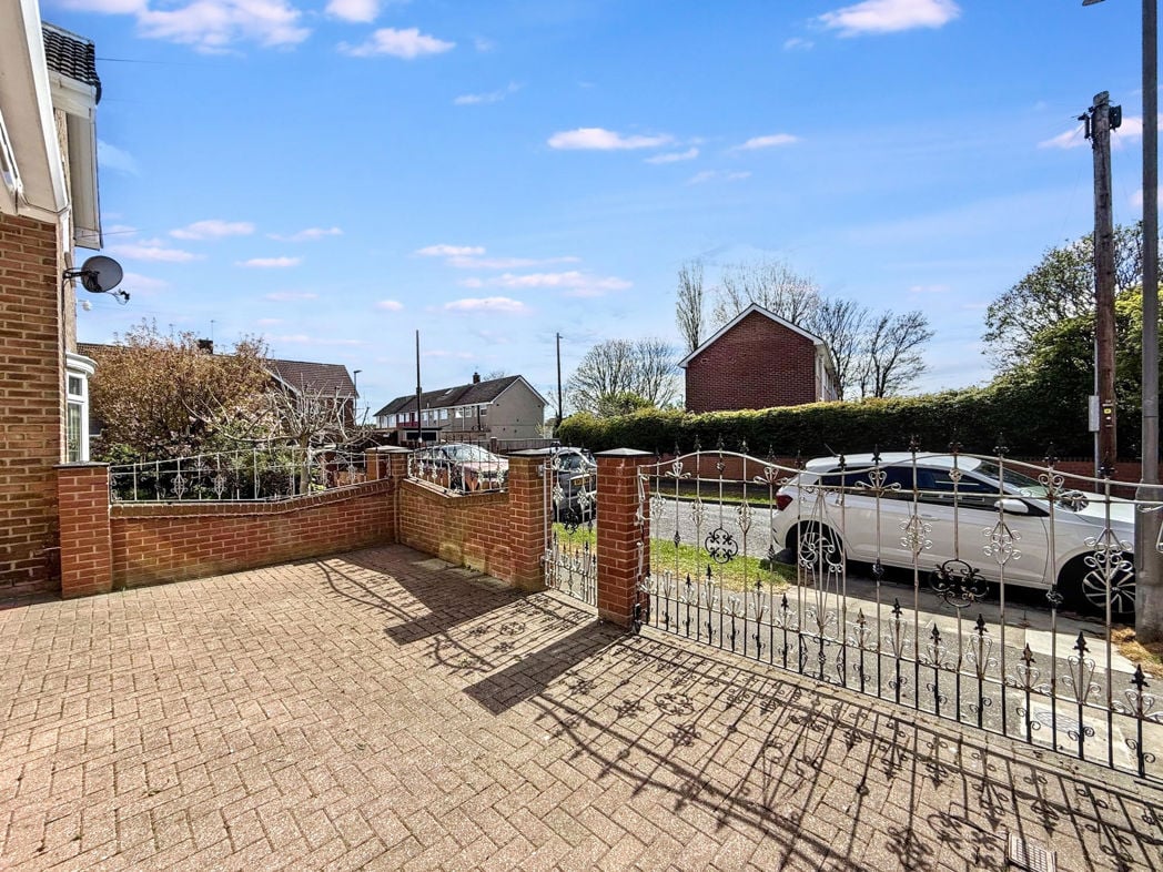 Property image 17 of 20