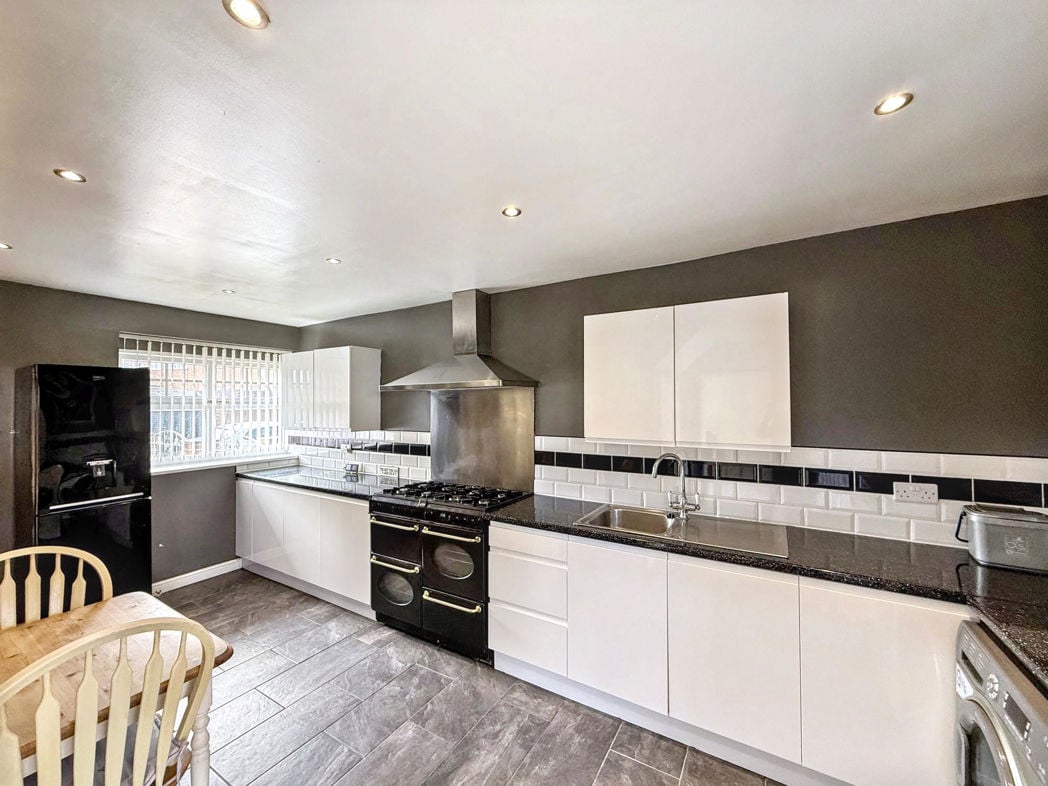 Property image 5 of 20