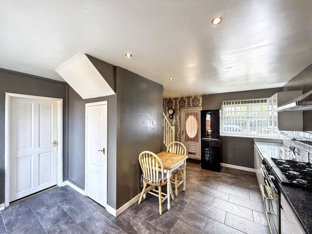 Property image 6 of 20