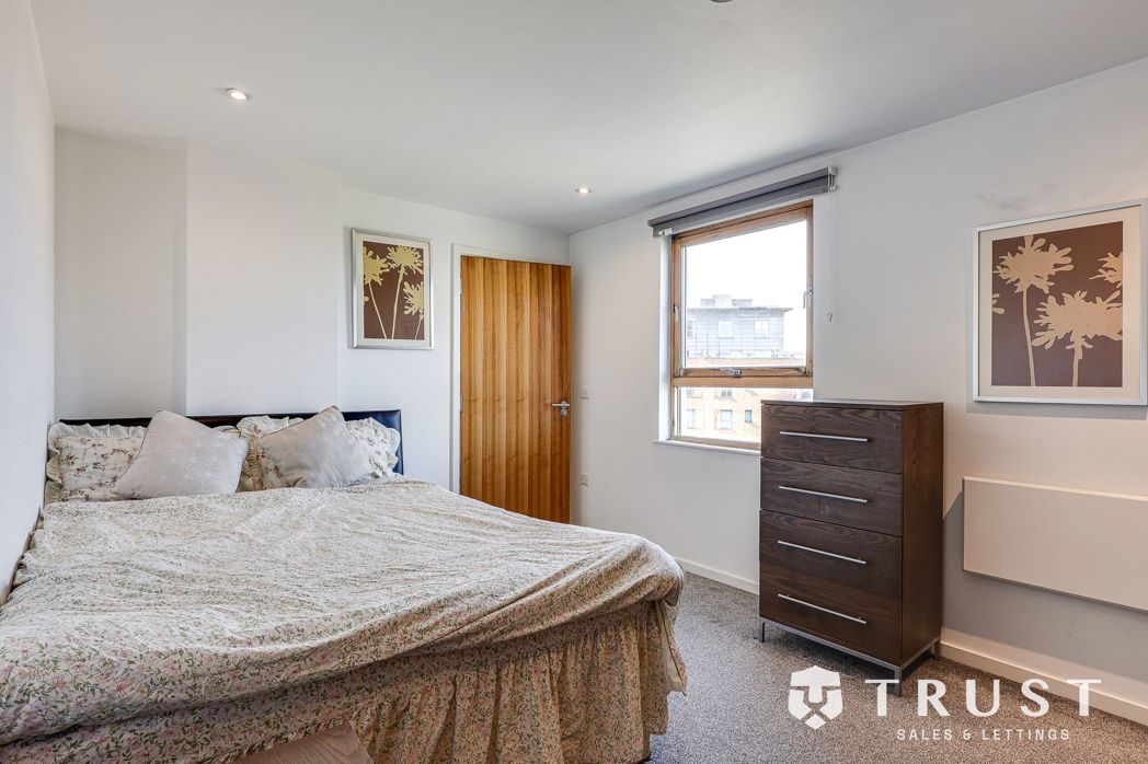 Property image 39 of 46