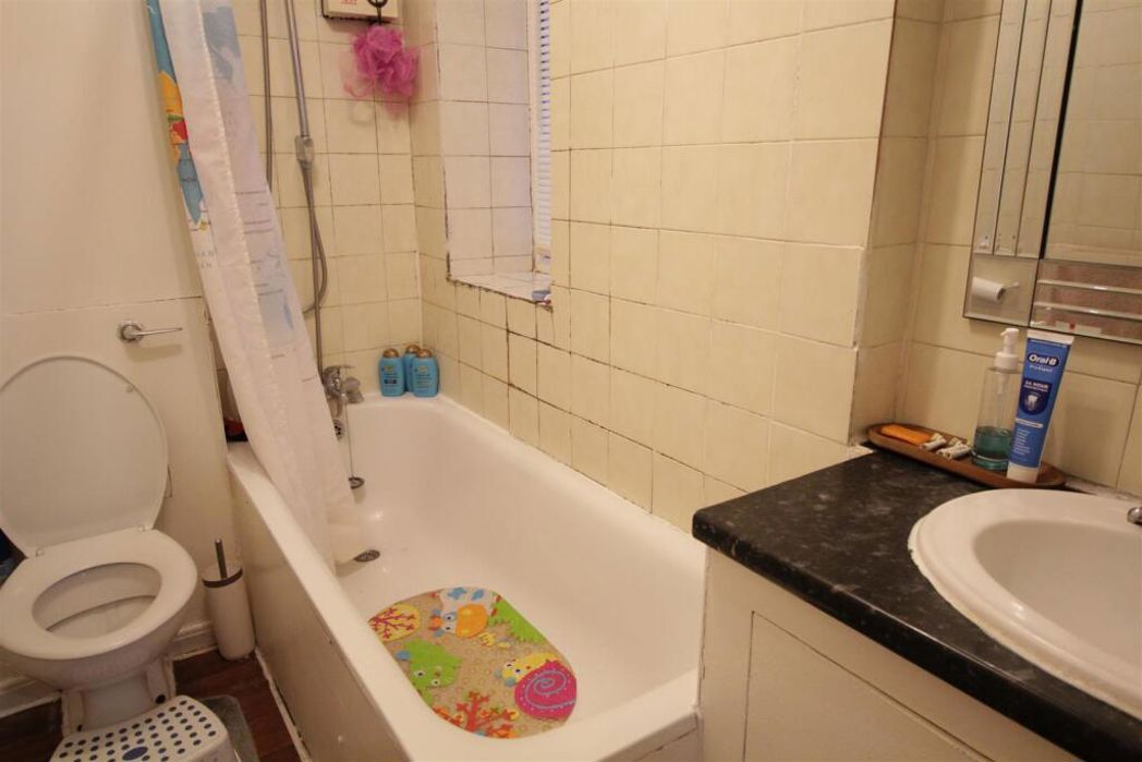 Property image 10 of 10