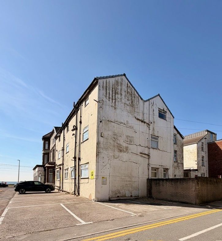 Property image 6 of 45