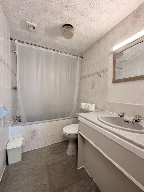 Property image 36 of 45