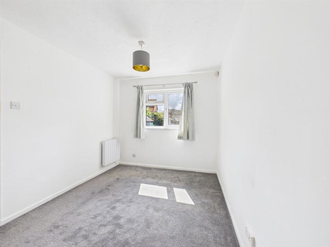 Property image 7 of 9