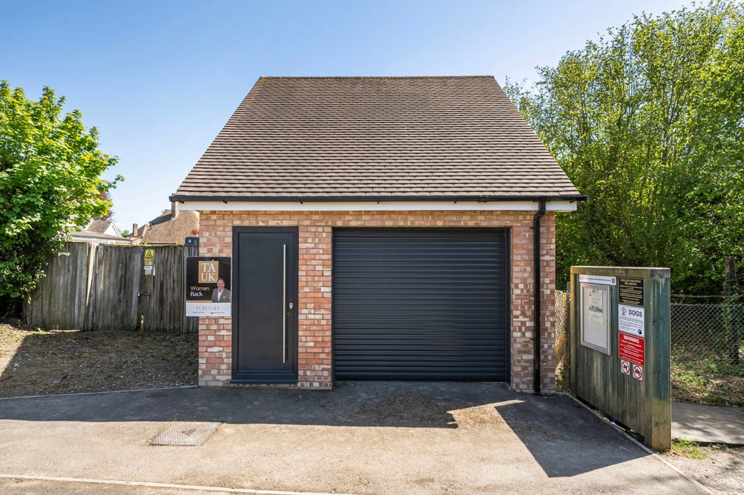 Property image 2 of 13