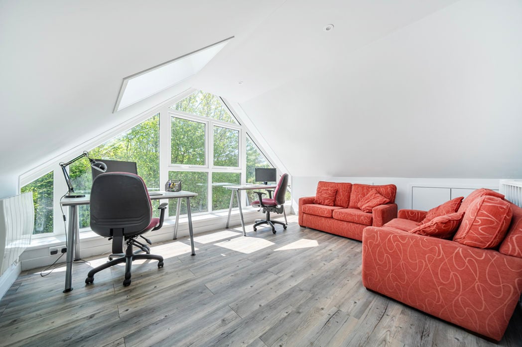 Property image 5 of 13