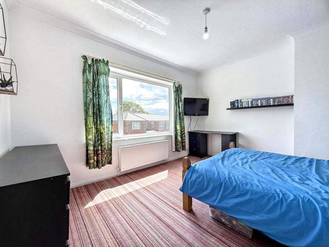 Property image 17 of 25