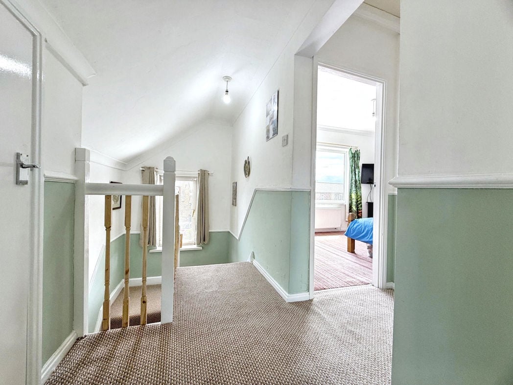 Property image 12 of 25