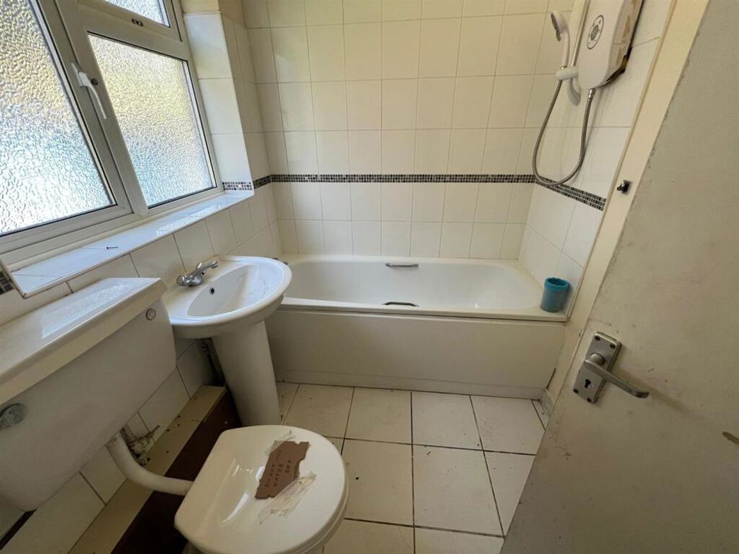 Property image 18 of 21
