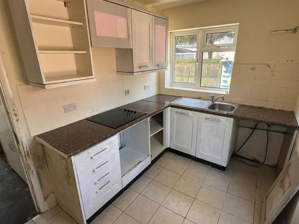 Property image 6 of 21