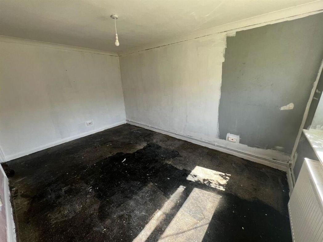 Property image 13 of 21