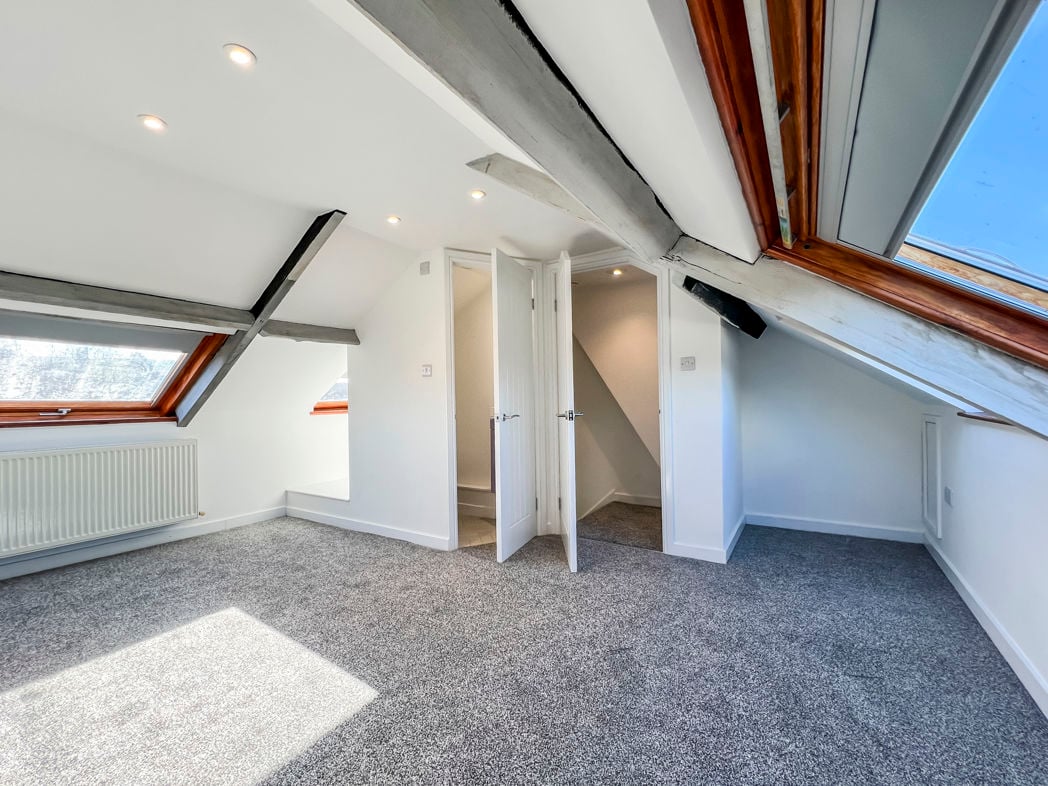 Property image 21 of 28