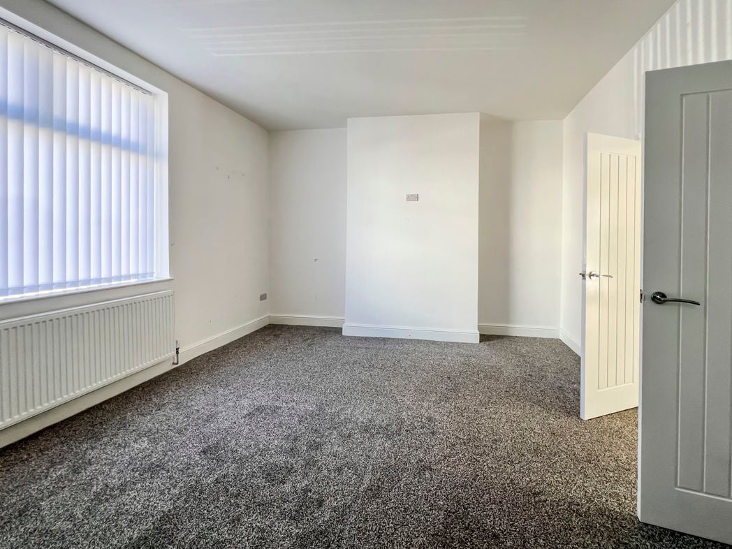 Property image 16 of 28
