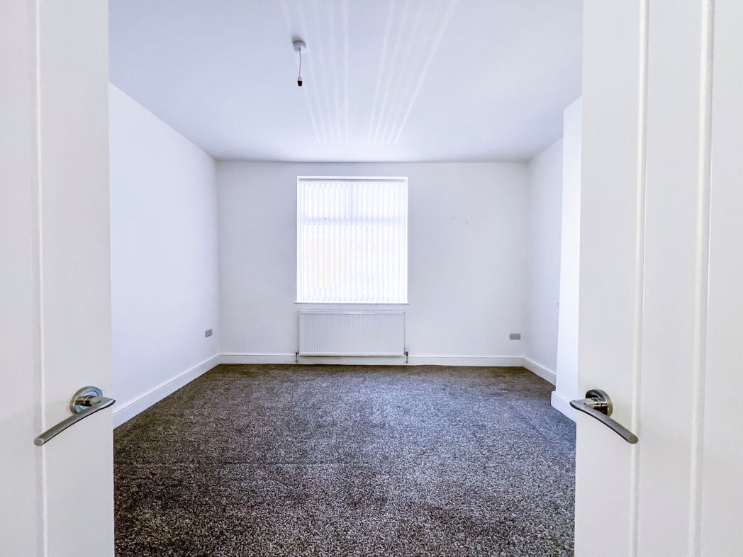 Property image 17 of 28
