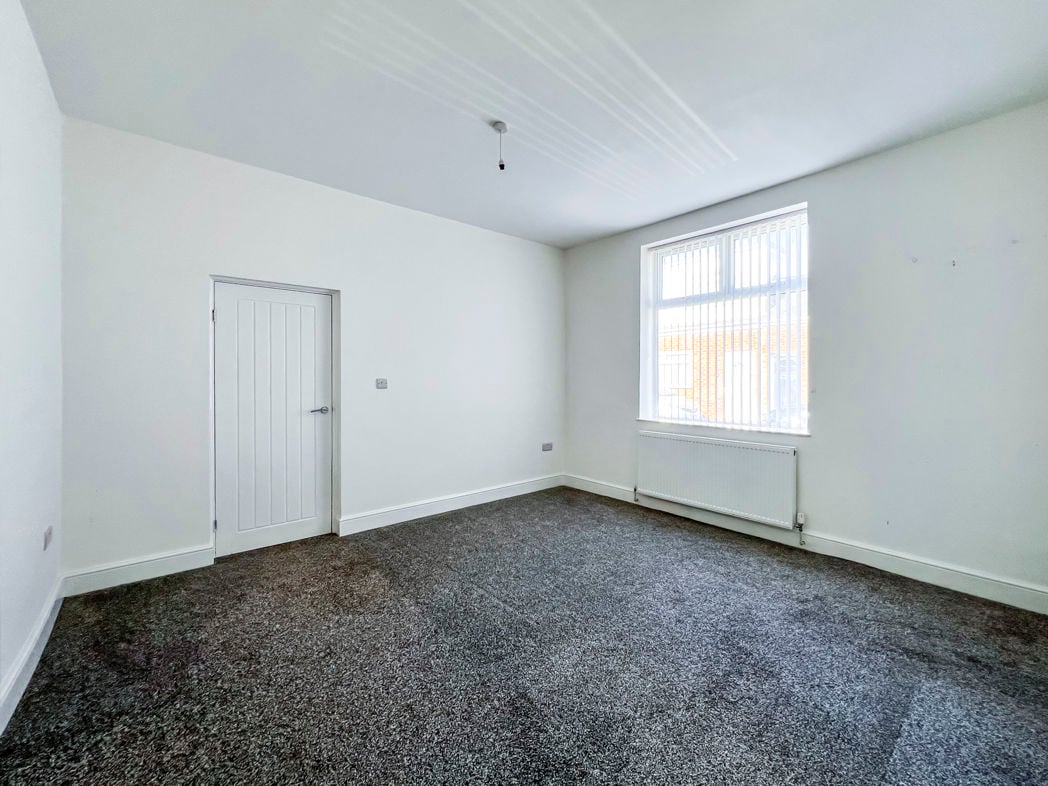 Property image 18 of 28