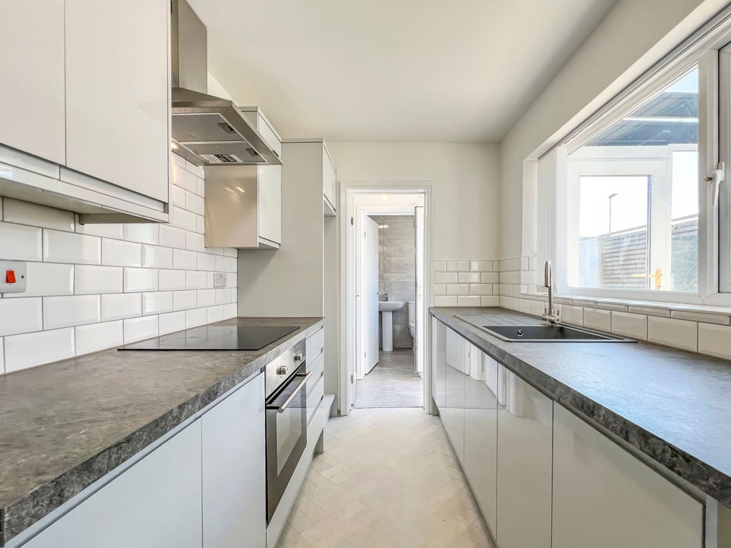 Property image 3 of 28