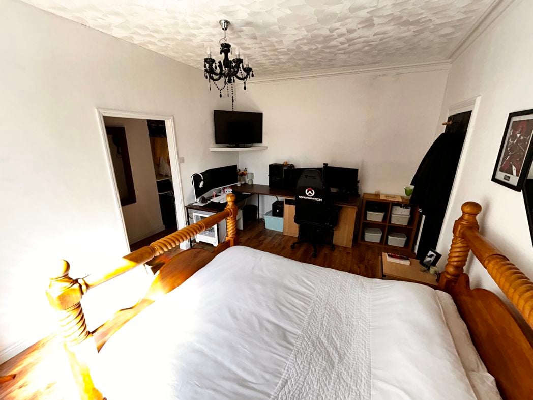 Property image 8 of 15