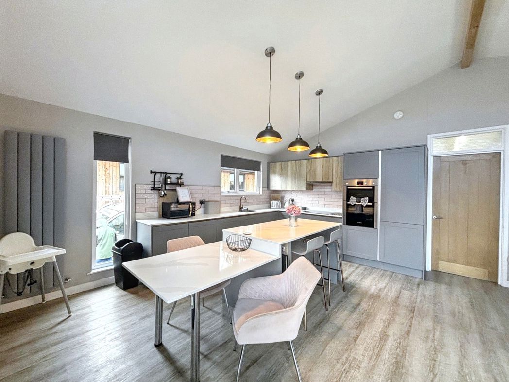 Property image 7 of 24