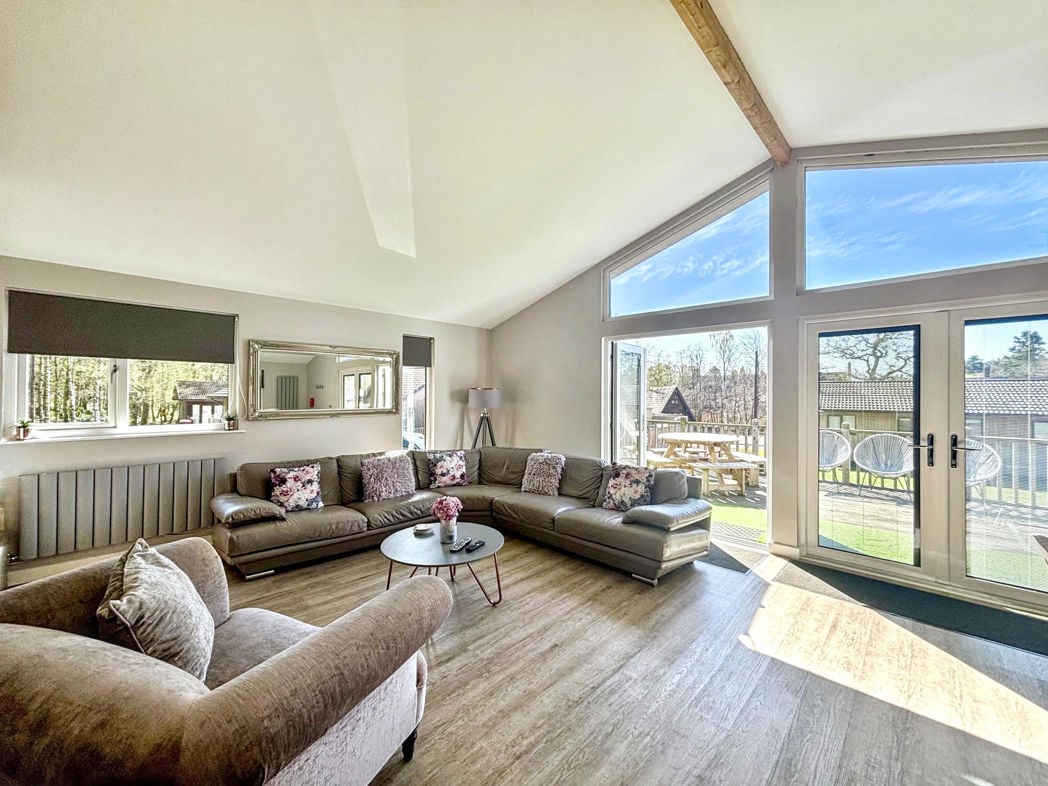 Property image 2 of 24